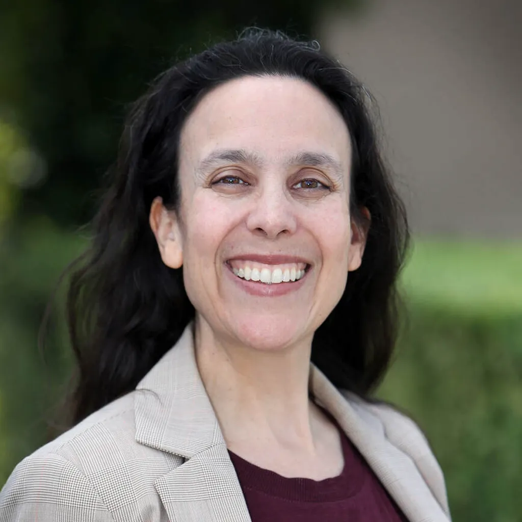 Dr. Stephanie Higashi, DC