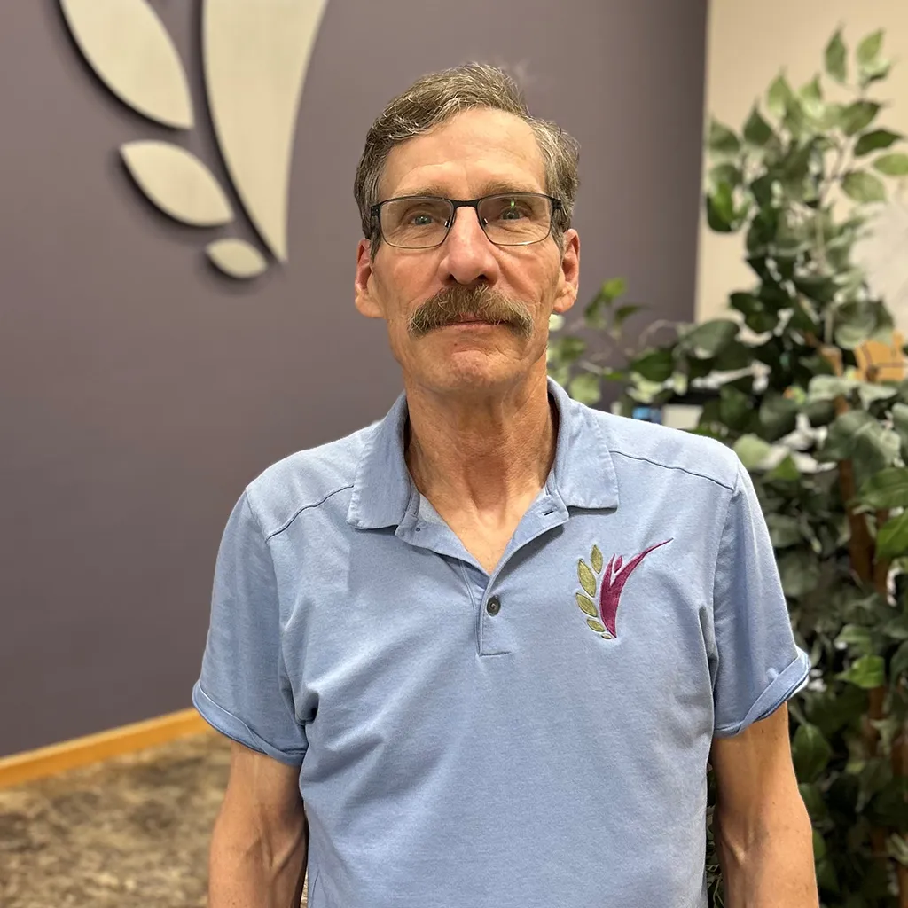 Steven Bennet, MT