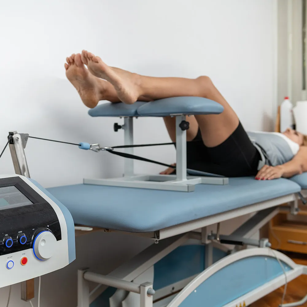 Patient using mechanical traction device  