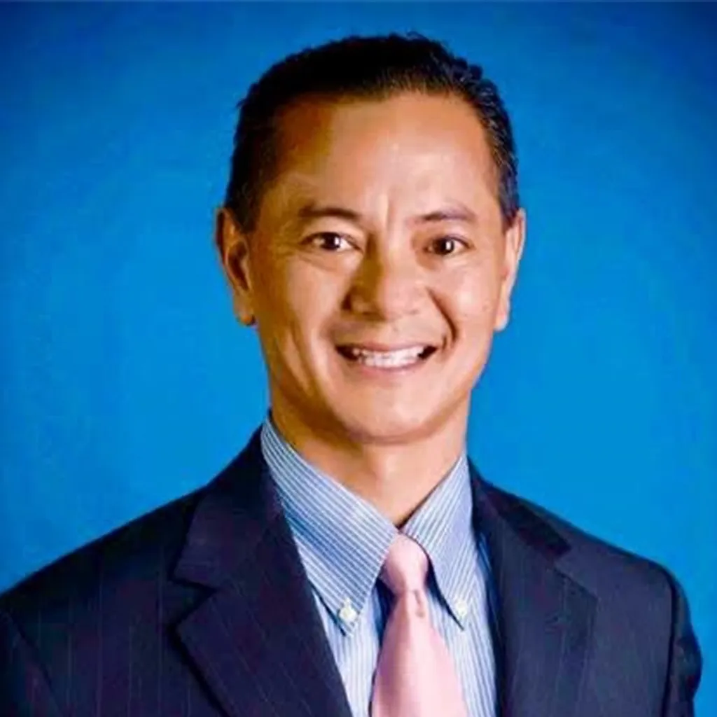 Dr. Charles Nguyen, DC