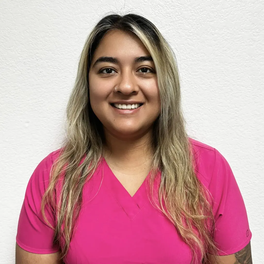 Mariel Gutierrez, LMT